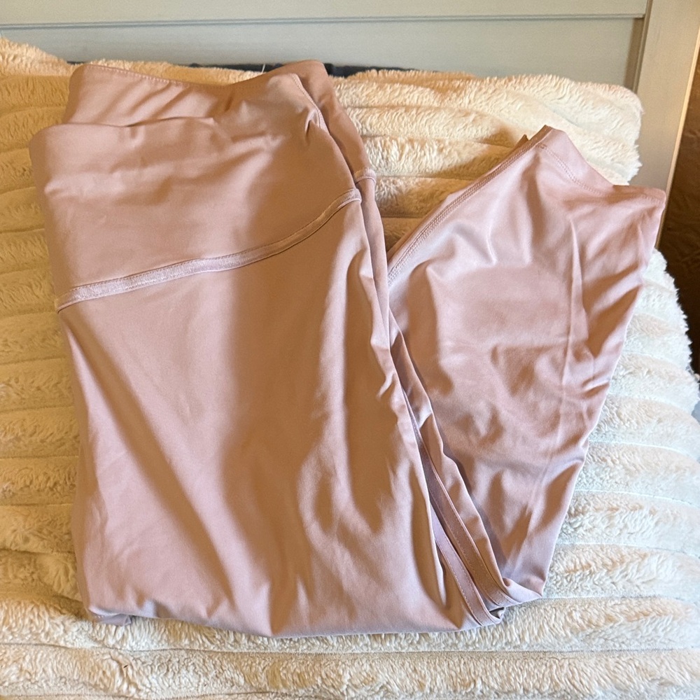 Light Pink Nike dri-fit Leggings